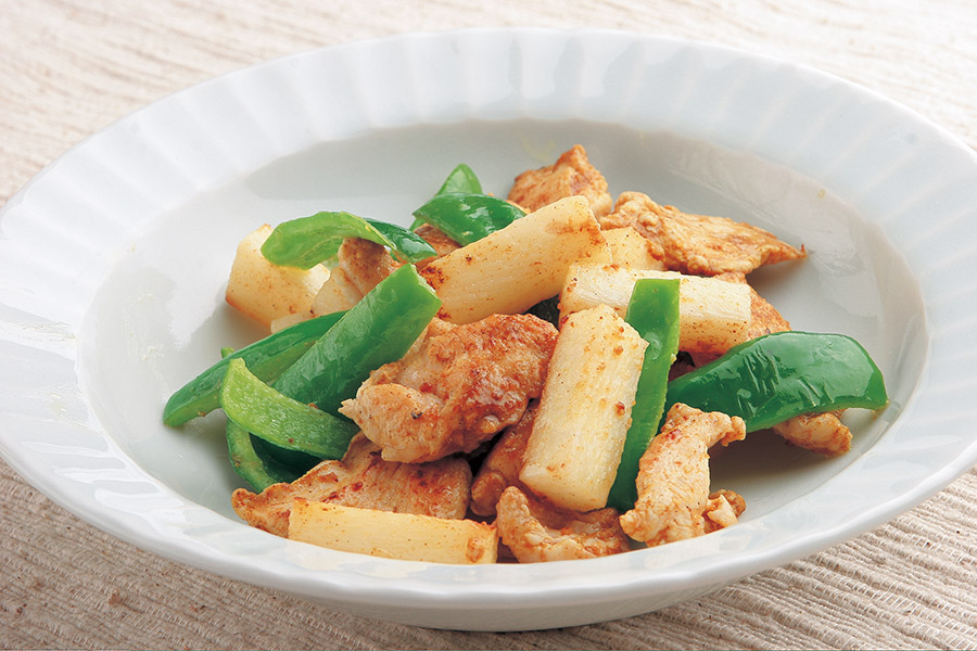 鶏むね肉と長いものカレー風味