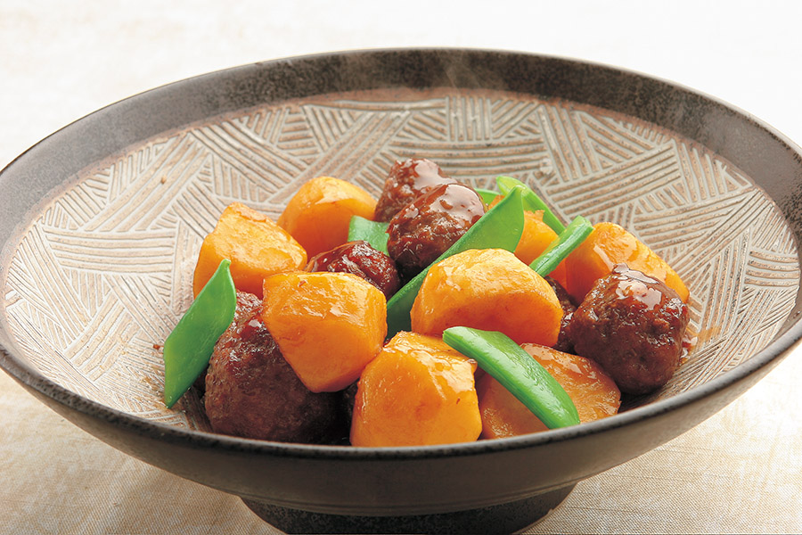 じゃがいもと肉団子の甘酢あんかけ