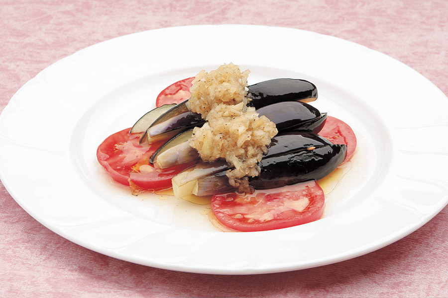 揚げなすとトマトの玉ねぎソース