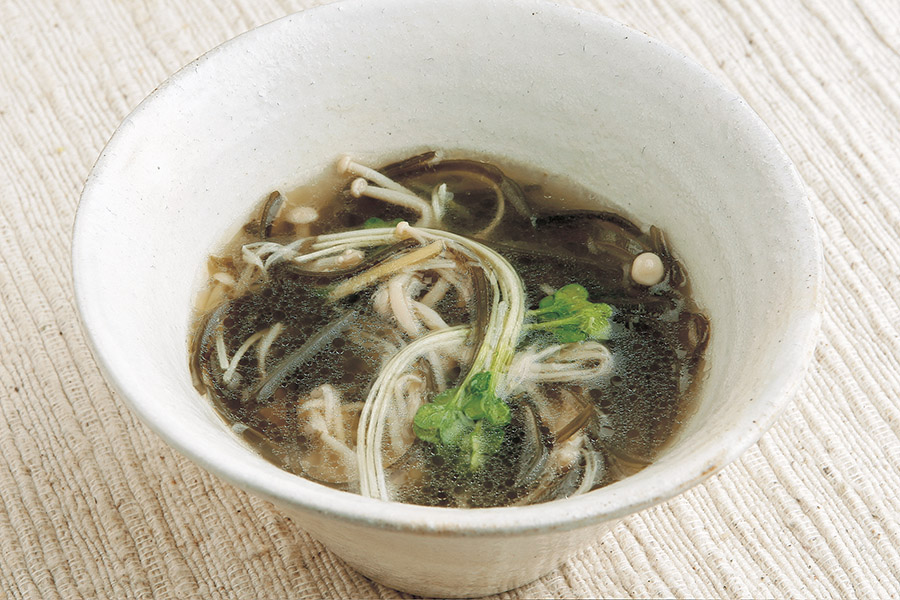 乾燥切り昆布のスープ