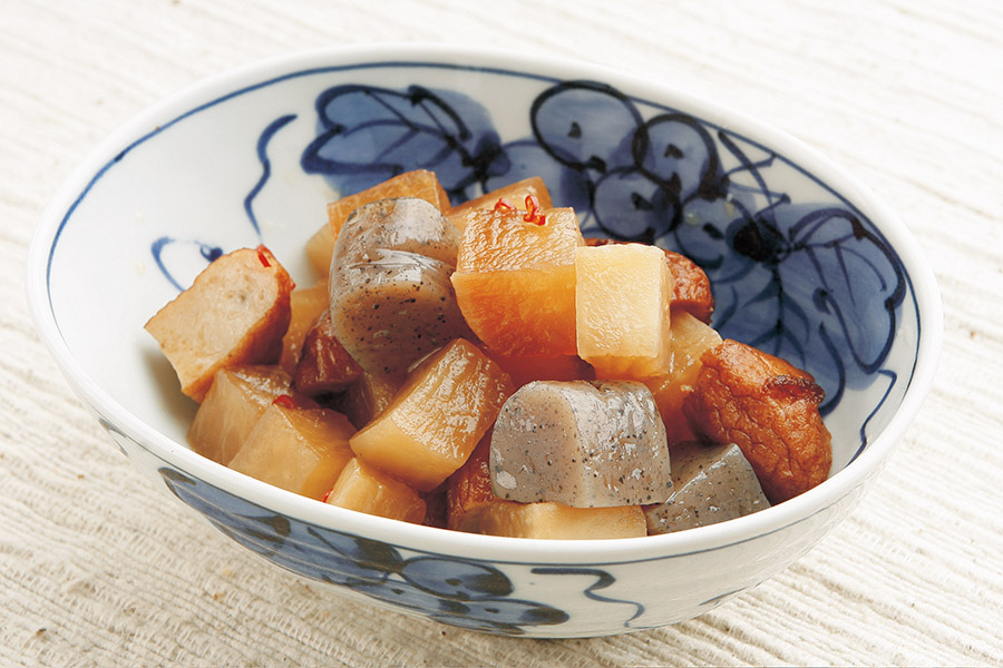 大根とこんにゃくとさつま揚げのサイコロ煮