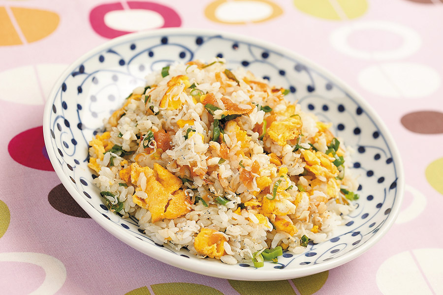 梅干しとちりめんじゃこのチャーハン