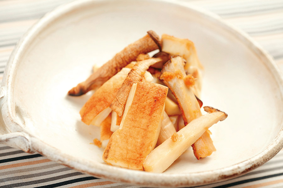 はんぺんとエリンギのしょうがじょうゆあえ