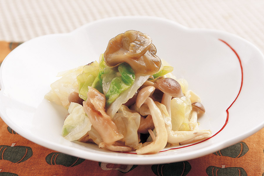 キャベツとしめじのザーサイあえ