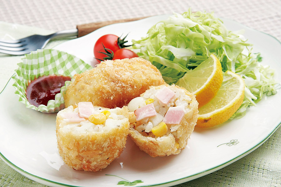ベーコンとコーンのライスコロッケ