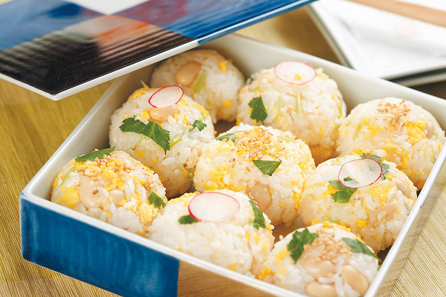 ほたての炊き込み手まり寿司