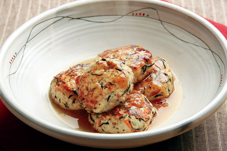 豆腐と鶏ひき肉の和風ハンバーグ
