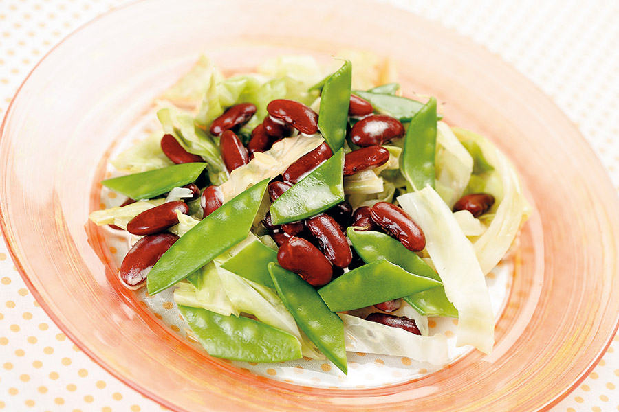 赤いんげん豆ときぬさやのサラダ