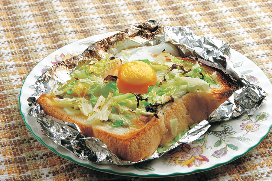 びっくり目玉の巣ごもりトースト