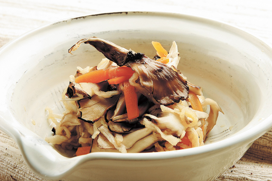 切り干し大根と焼きまいたけの酢漬け