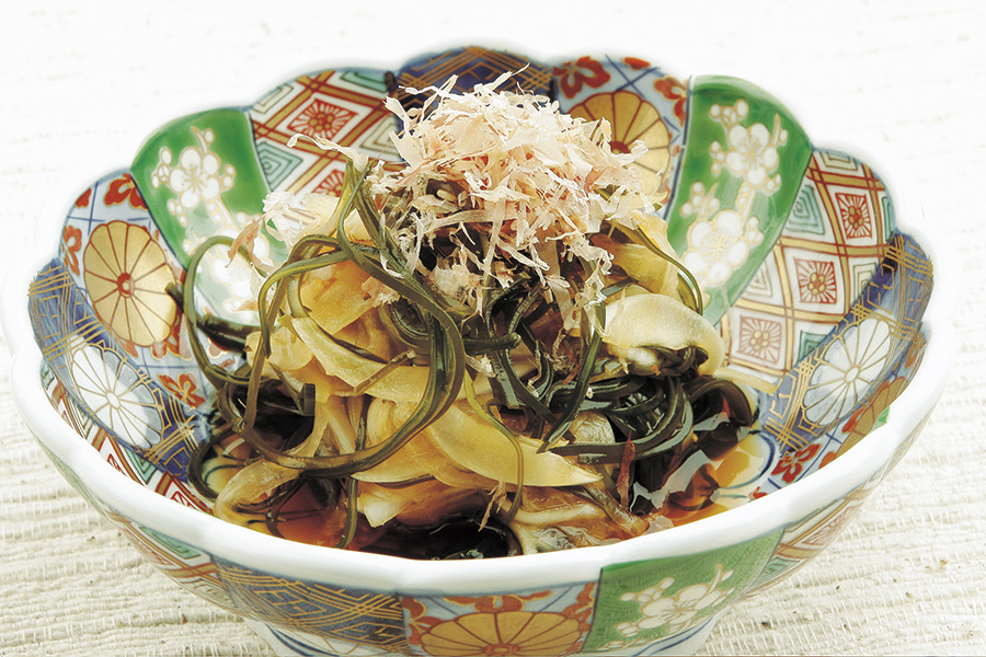 生刻み昆布と新玉ねぎの酢のもの