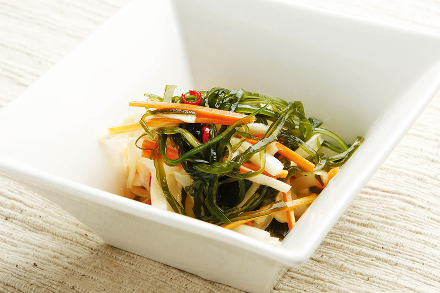 サラダ昆布と白菜のピリ辛サラダ