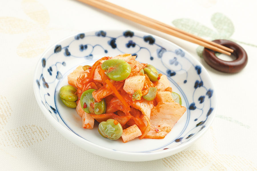 焼きそら豆のキムチあえ