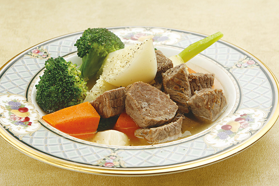 牛肉と野菜のスープ鍋