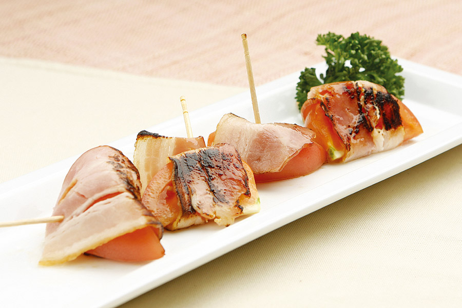 トマトとベーコンのグリル焼き